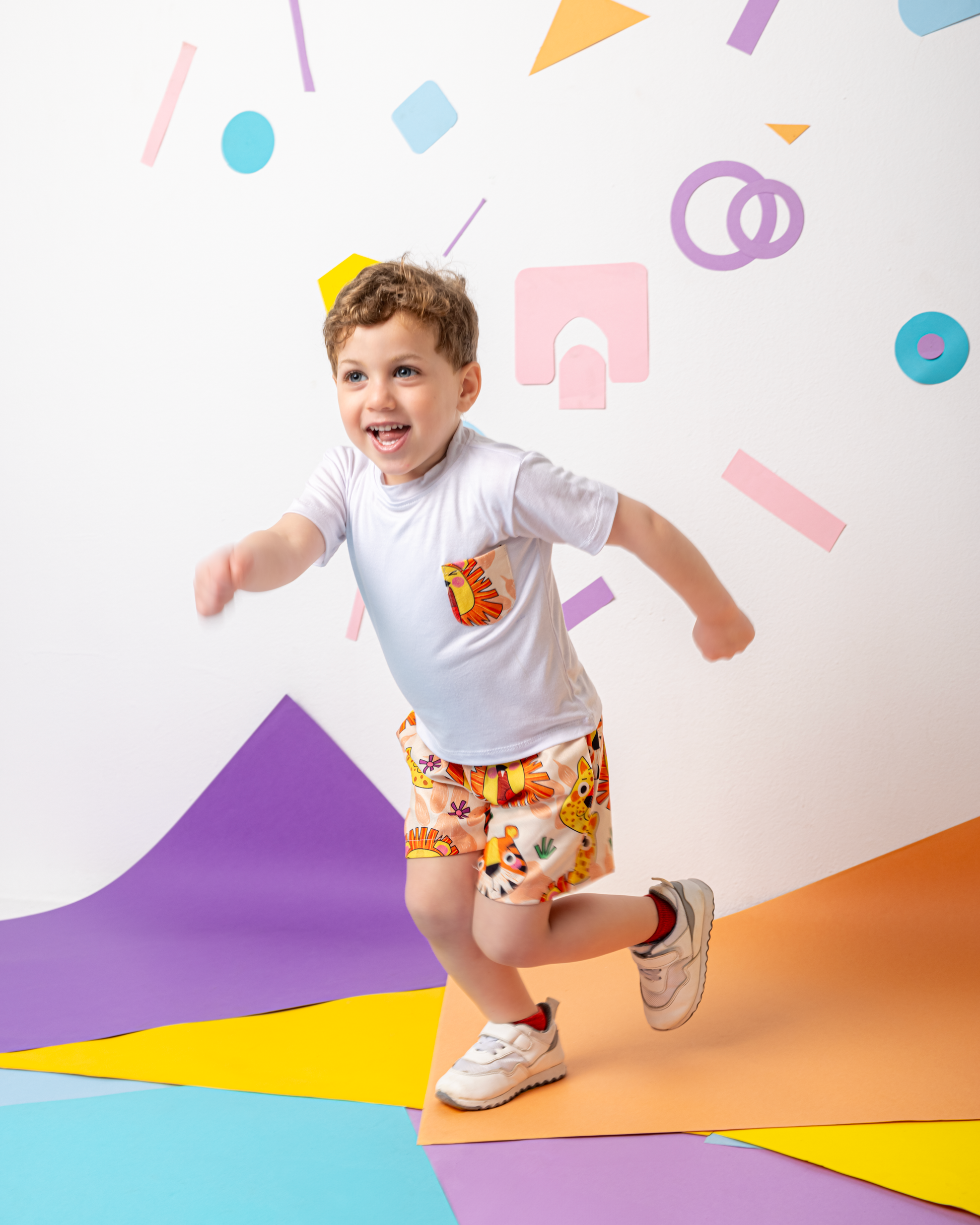 A Lion's Roar Linen Shorts