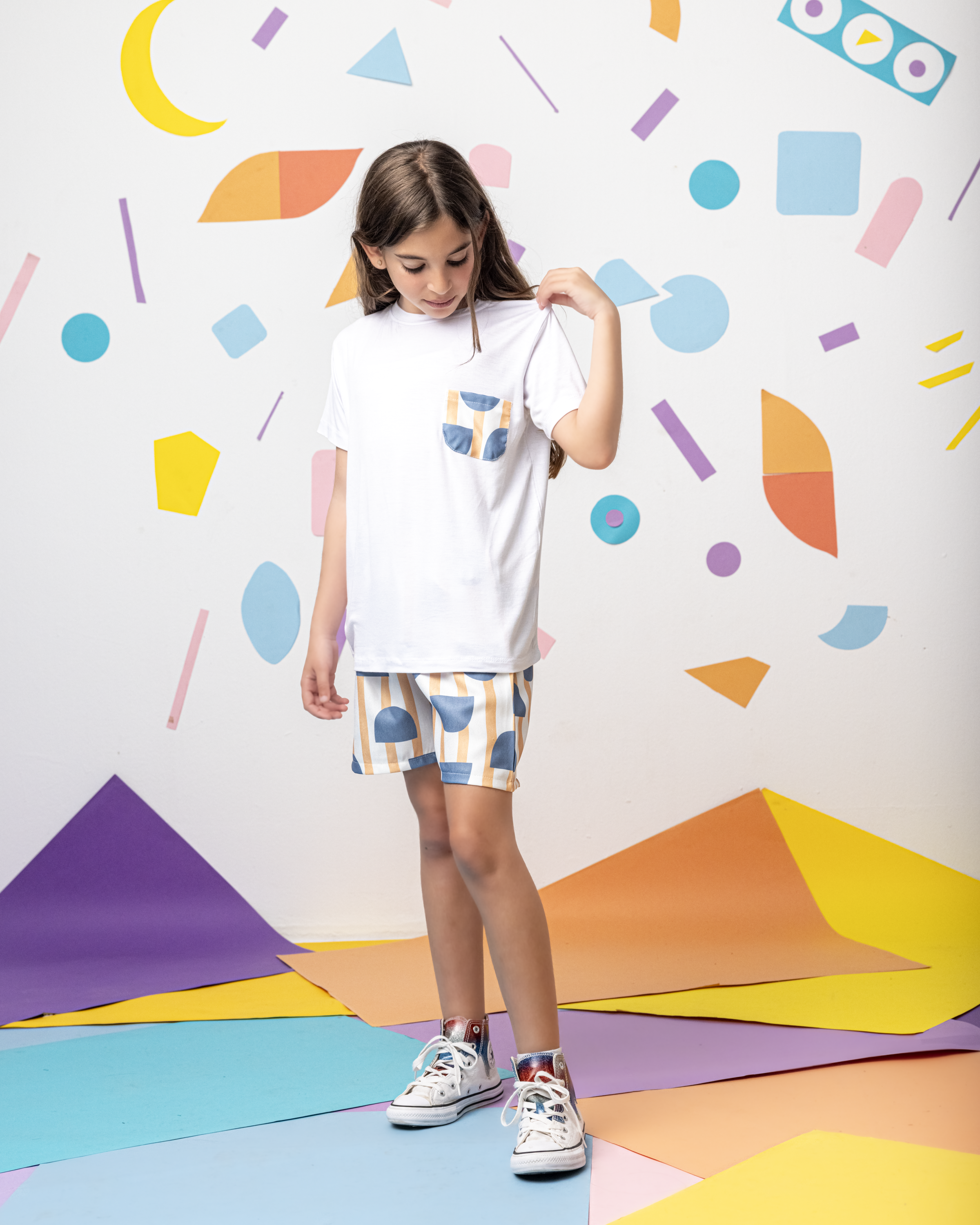 Cotton T-Shirt with Yellow Lines Pocket